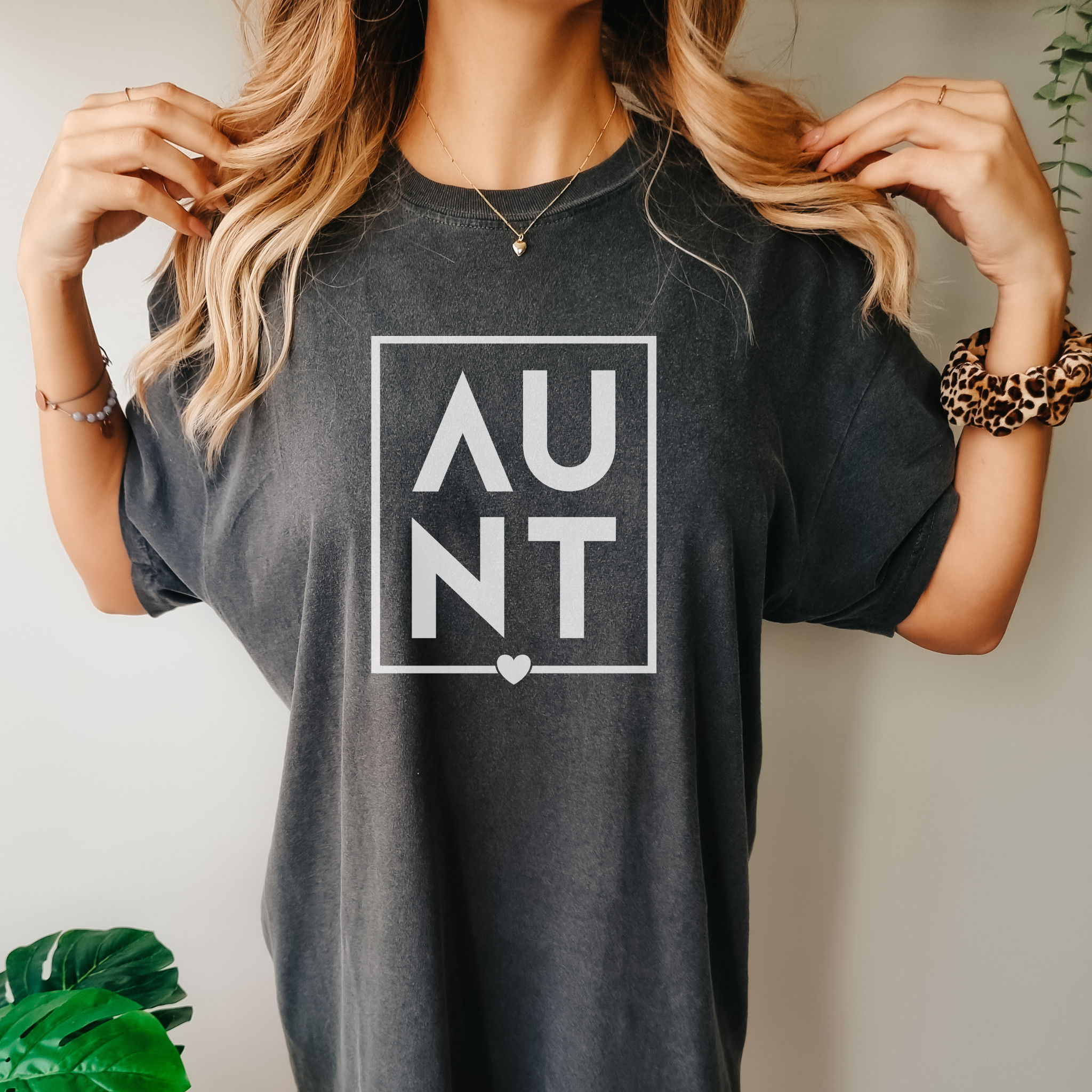 AUNT Square T-Shirt