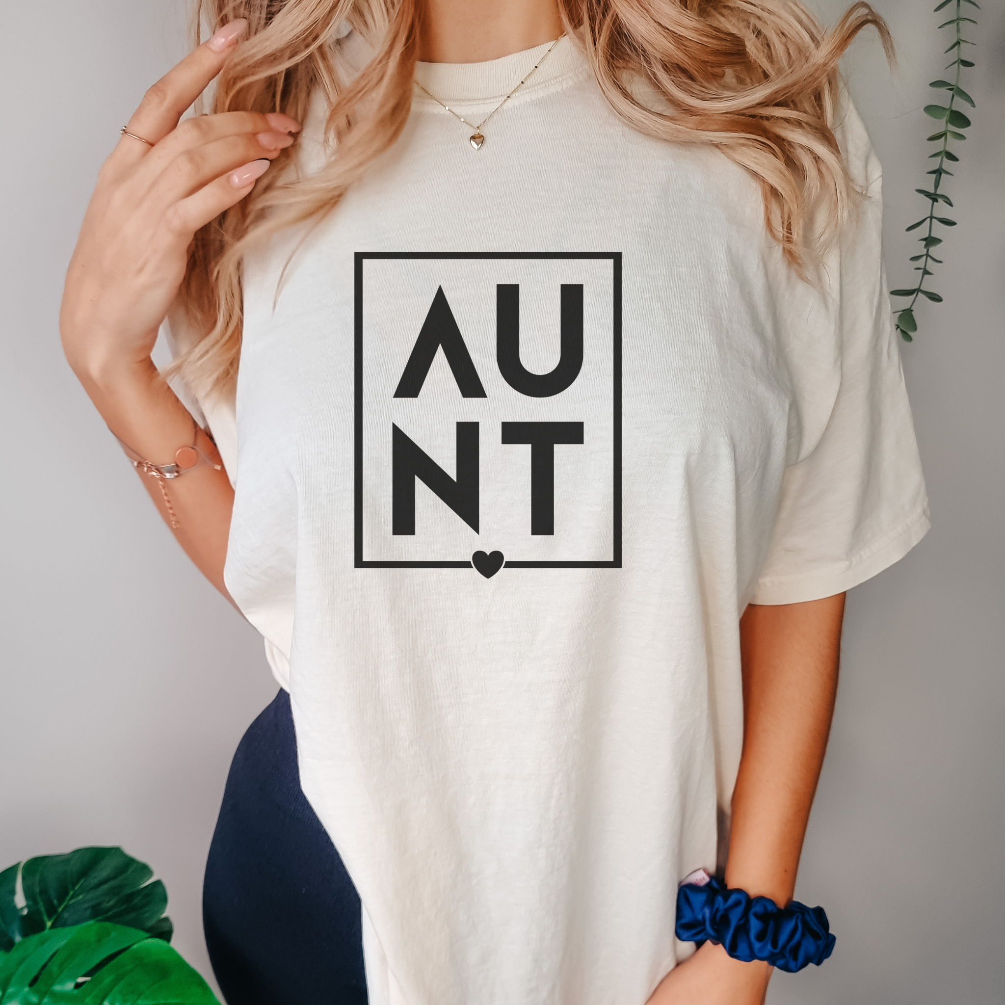 AUNT Square T-Shirt