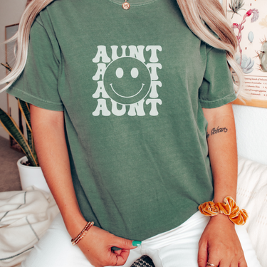 Aunt Smiley Face T-Shirt