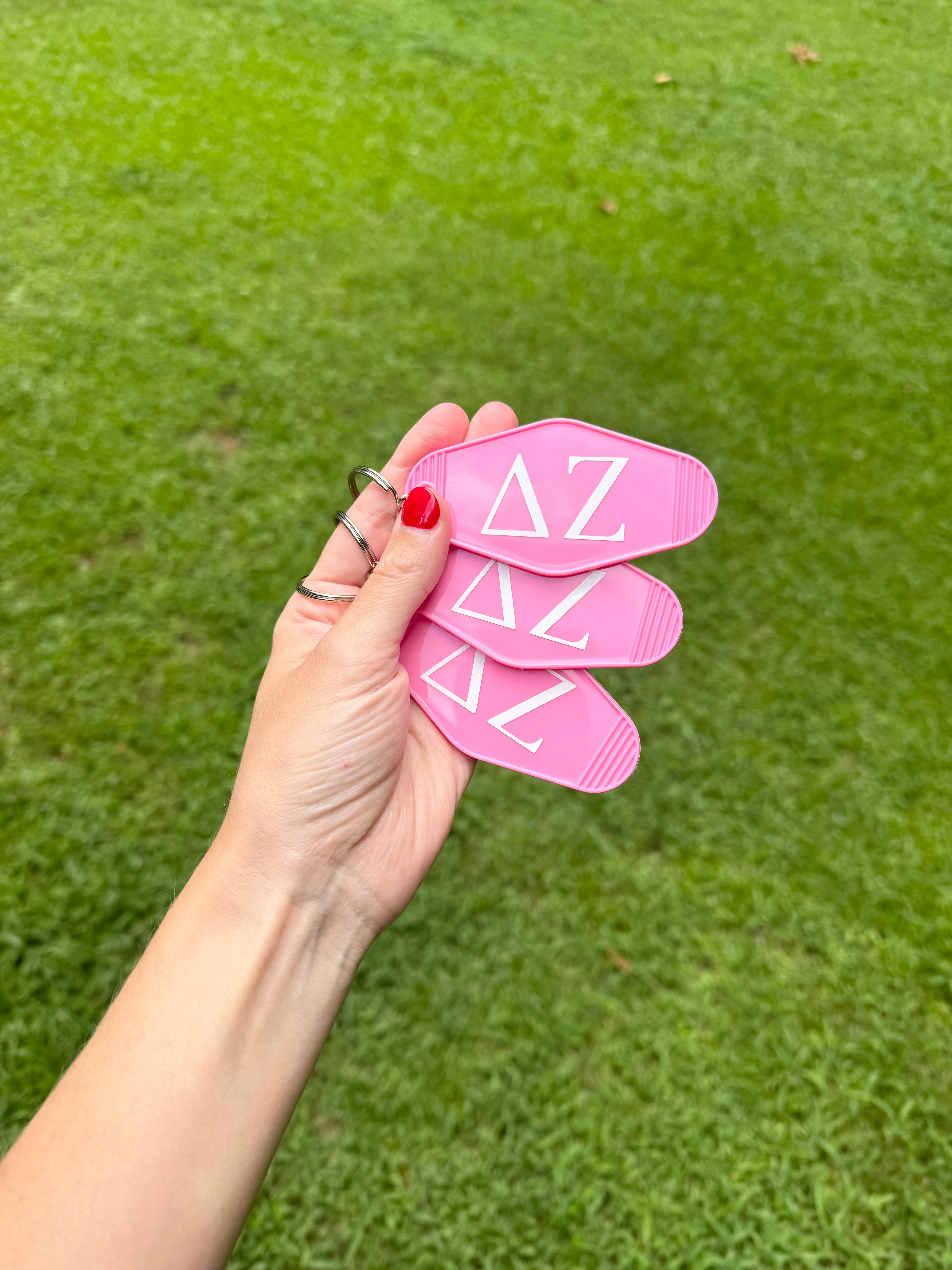 Delta Zeta Retro Motel Keychain